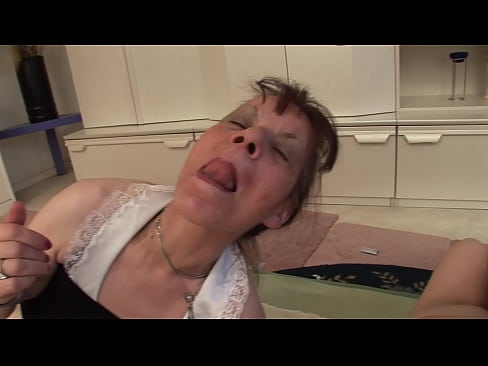 ❤️ Two grandmothers and one grandfather have a threesome ️❌ Anal video at us ❤